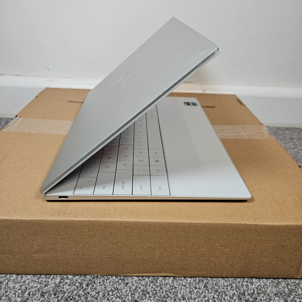 Dell XPS 13 Plus 9320 White | 4K Touch | i7-1360P | 16GB | 512GB | Refurbished