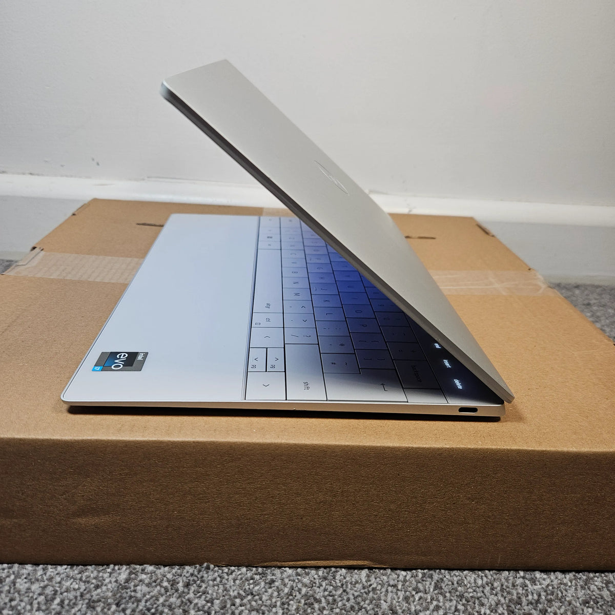 Dell XPS 13 Plus 9320 White | i7-1360P | 16GB | 512GB | Refurbished