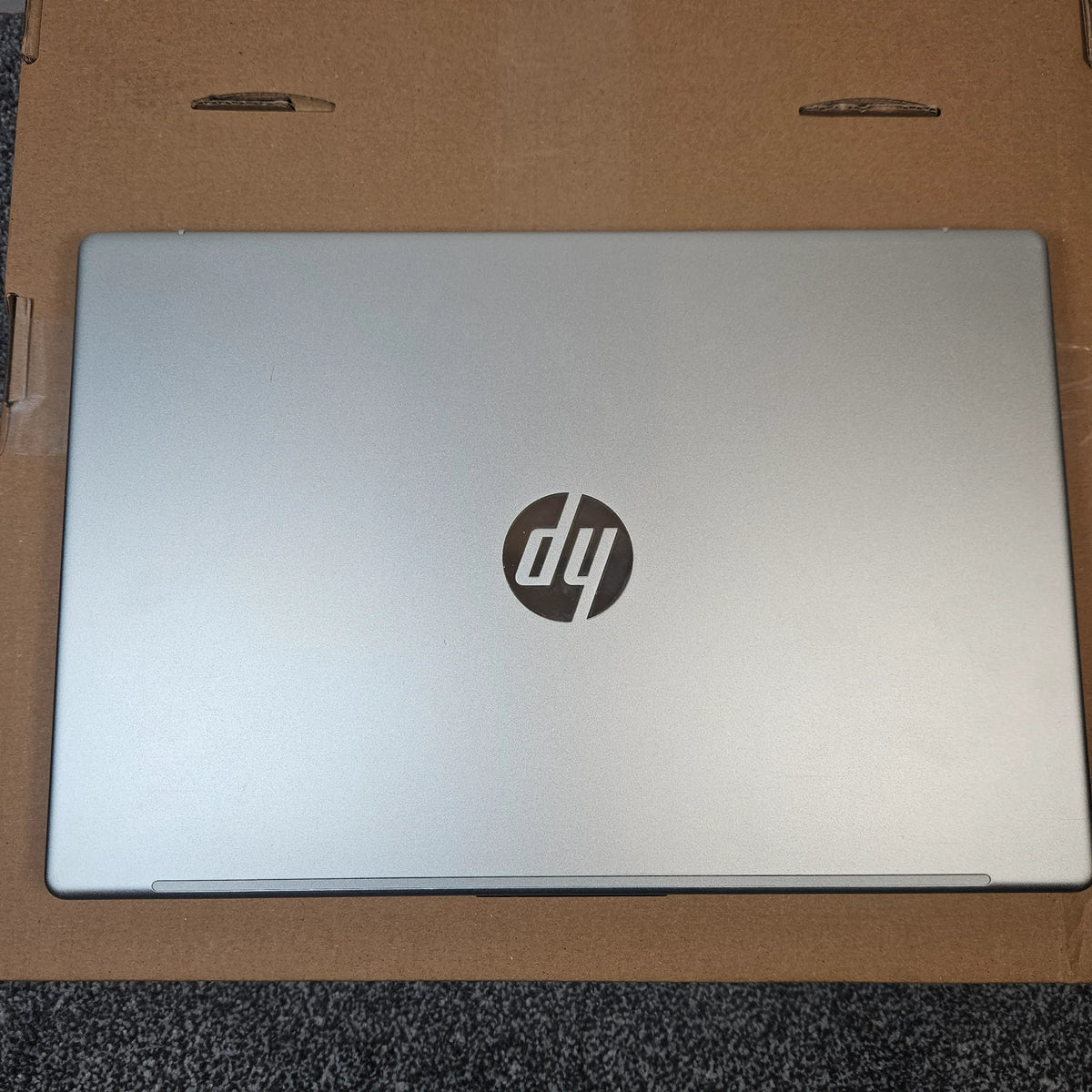 HP Laptop 14 | i5-1335U | 14" | 8GB RAM | 512GB SSD | Pristine