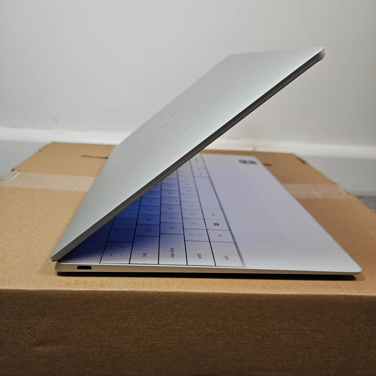 Dell XPS 13 Plus 9320 White | i7-1360P | 16GB | 512GB | Refurbished