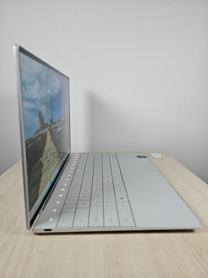 Dell XPS 13 Plus 9320 White | 3.5K OLED Touch | i7-1360P | 32GB | 1TB